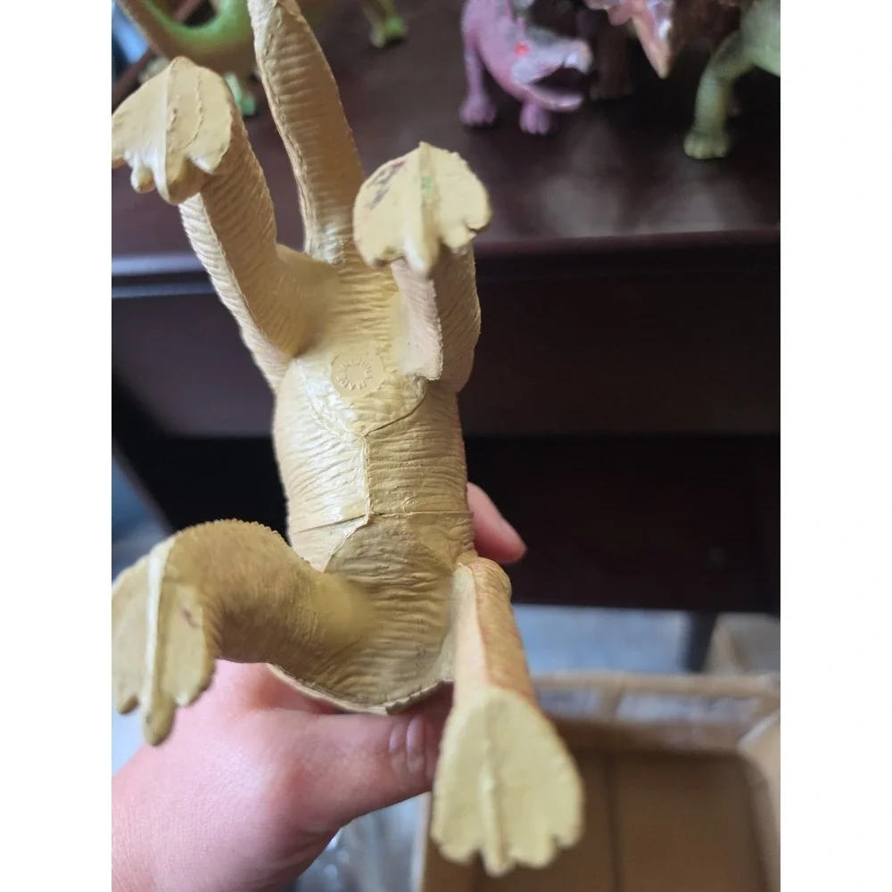 Vtg Dinosaur Toy Lot Set of 7 -‎ Assorted Figures for Kids & Collectors